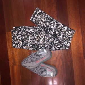 Fabletics size 4 speckled EUC